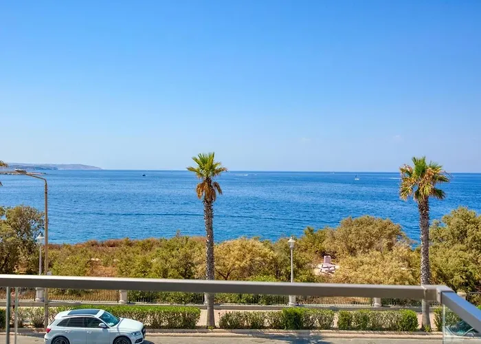 Lägenhet Luxury 3br Seafront St. Paul's Bay