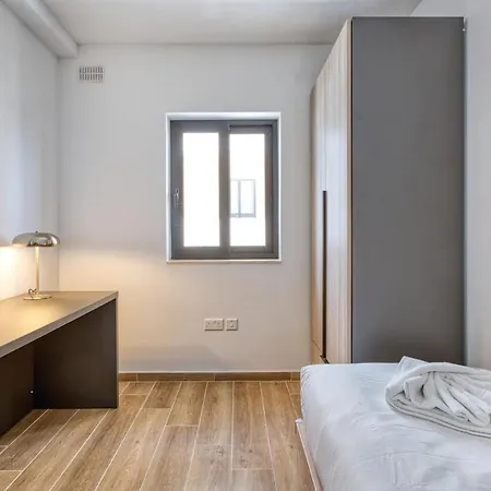 Luxury 3br Seafront