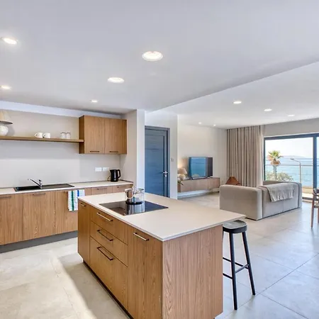 Luxury 3br Seafront Appartement