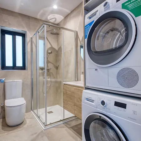 Luxury 3br Seafront Appartement