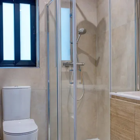 Luxury 3br Seafront *