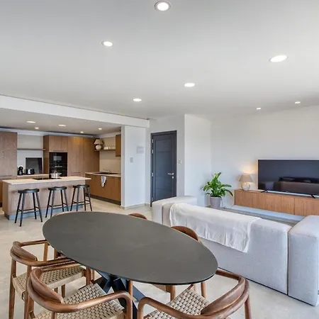 Luxury 3br Seafront St. Paul's Bay