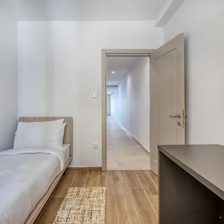 Luxury 3br Seafront