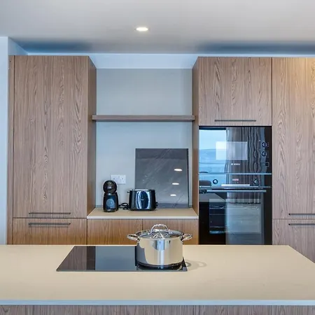 Luxury 3br Seafront Appartement *