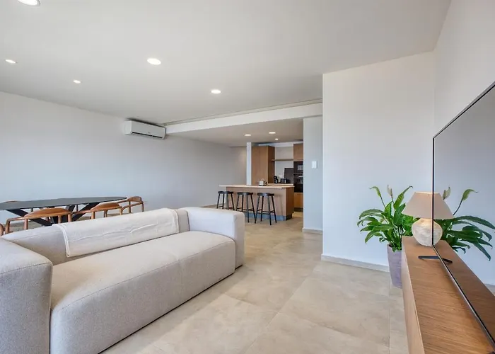 Luxury 3br Seafront Apartamento