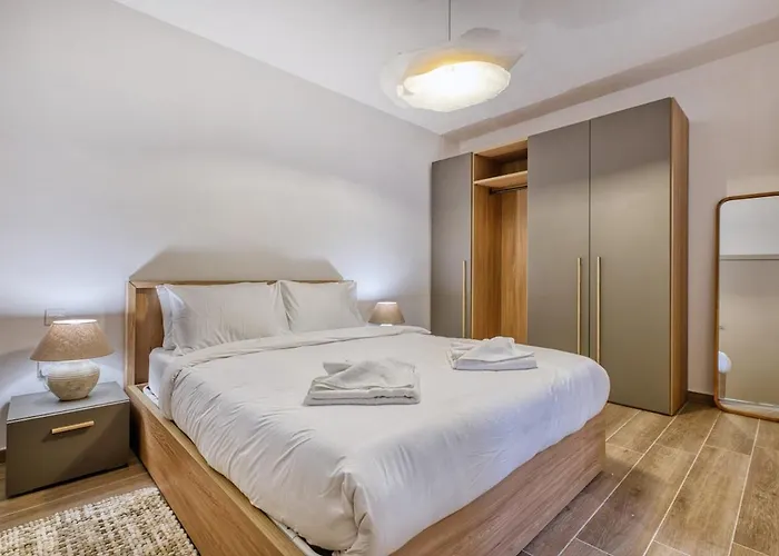 דירה Luxury 3br Seafront *