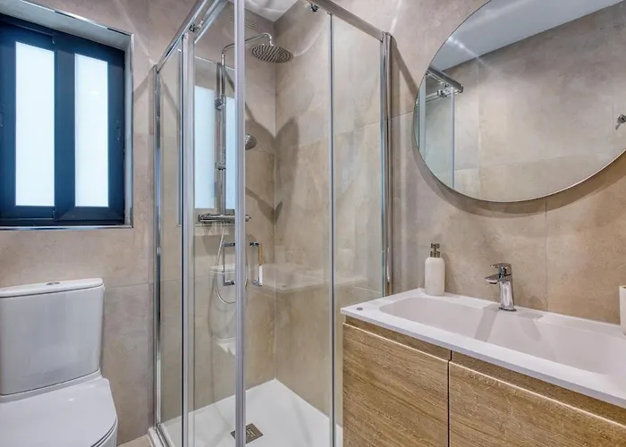 Luxury 3br Seafront סיינט פול ביי